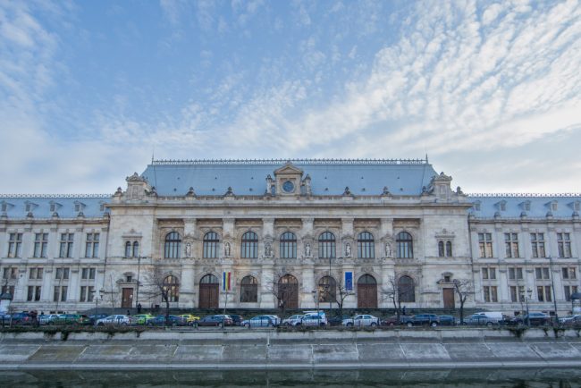 Legea salarizarii suspendata de Curtea de Apel Bucuresti la cererea Sanitas Procedura nu poate