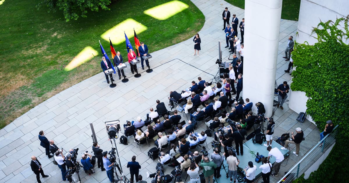 Liderii coalitei germane ajung la un acord pentru reforma fiscala in vederea inversarii pierderilor considerabile de popularitate
