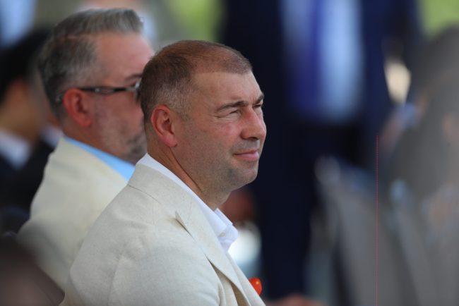 Lucian Bute isi ofera obiecte de patrimoniu sportiv Muzeului National de Istorie a Romaniei