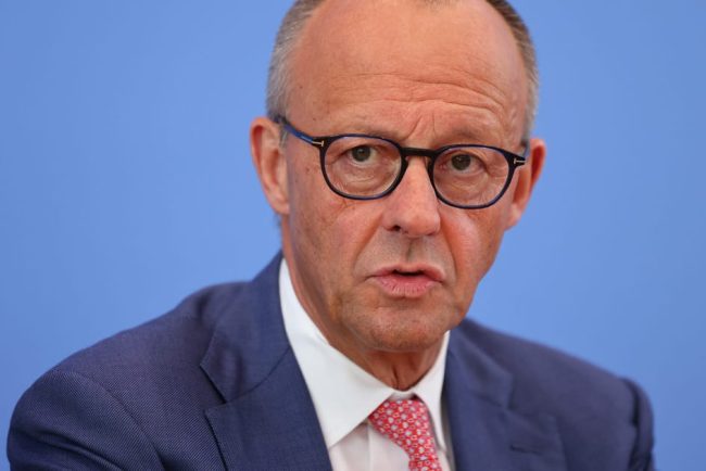 Merz catre MAGA Nu interveniti in alegerile din Europa