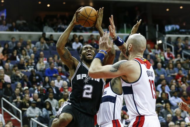 NBA Transferul lui Kawhi Leonard la Toronto impiedicat de o ancheta asupra regulamentului salarial