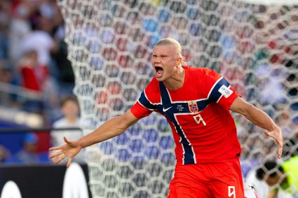 Norvegia învinge Coasta de Fildeș și se califică în optimile Cupei Mondiale. Haaland decide meciul în final