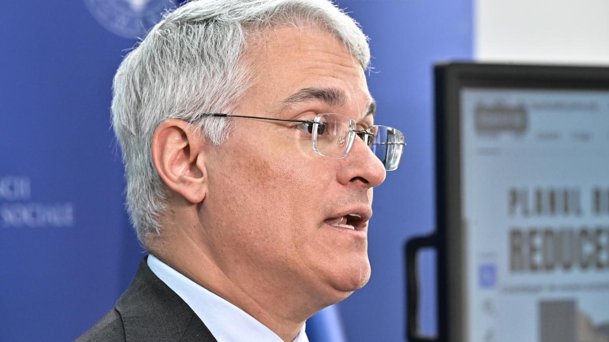 Pislaru a declarat ca va efectua controale saptamanale in centrele unde au fost relocate persoanele