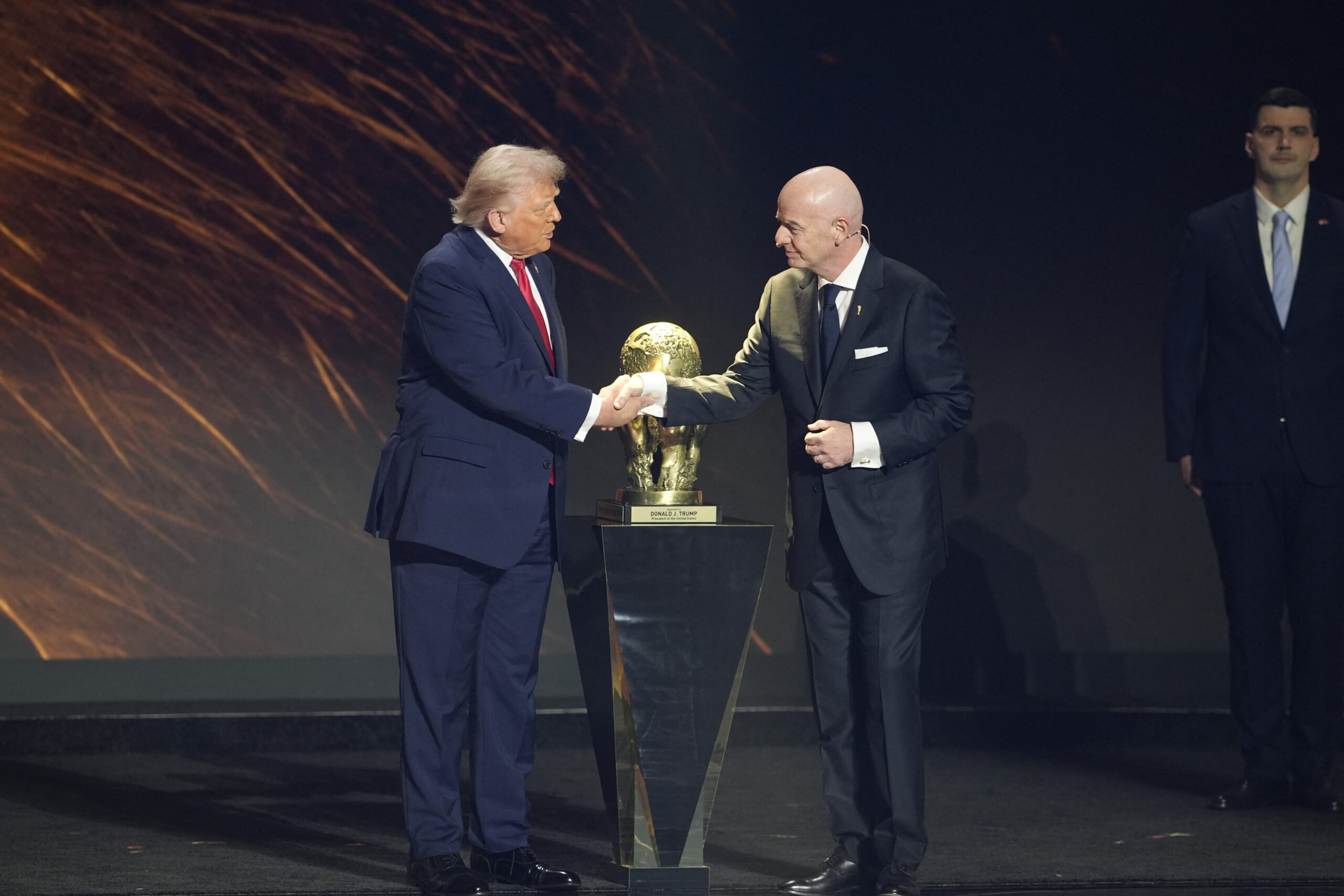 Presedintele FIFA Gianni Infantino confirma participarea lui Donald Trump la finala Cupei Mondiale din 2026