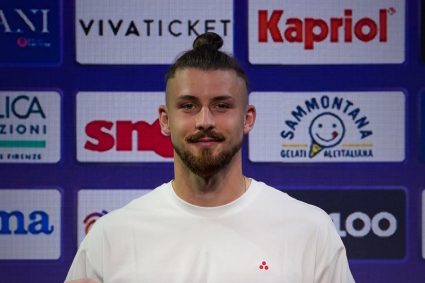 Radu Drăgușin, la prezentarea oficială de la Fiorentina: Îmi doresc să obțin rezultate semnificative.