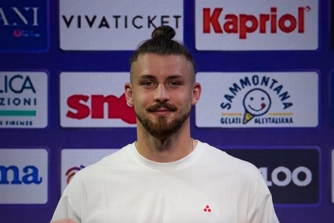 Radu Dragusin la prezentarea oficiala de la Fiorentina Imi doresc sa obtin rezultate semnificative