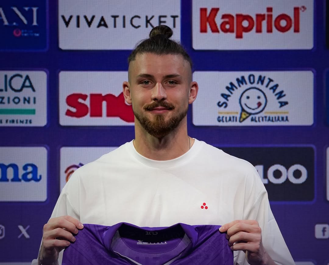 Radu Dragusin la prezentarea oficiala de la Fiorentina Imi doresc sa obtin rezultate semnificative