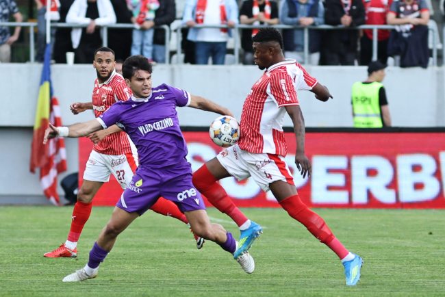 Sanctiune severa dupa incidentul de la FC Arges Petrolul din Superliga Antrenorul echipei FC Botosani suspendat pentru doua etape