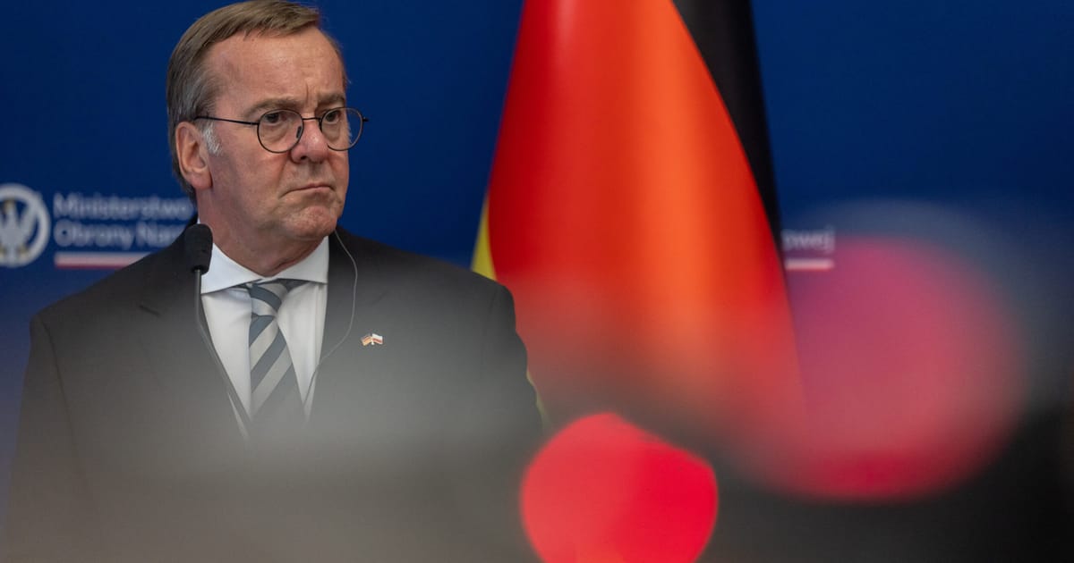 Seful apararii germane se opune cooperarii in ceea ce priveste informatiile cu AfD