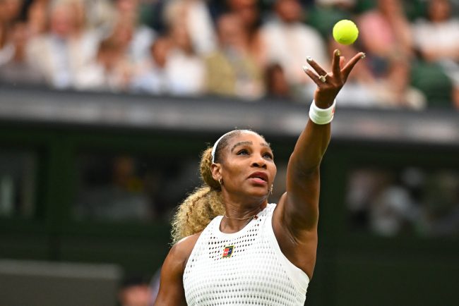 Serena Williams s a retras din meciul de dublu impreuna cu Venus la Wimbledon