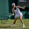 Sorana Cirstea isi egalizeaza cea mai buna performanta la Wimbledon O invinge pe Birrell si se califica in turul al treilea