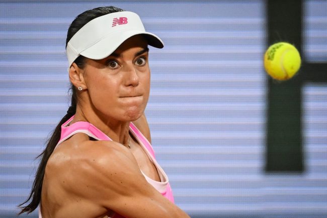 Sorana Cirstea s a calificat in turul al doilea la Wimbledon dupa o victorie in doua seturi imotriva Sarei Bejlek