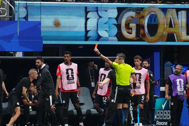 Val de dezinformare dupa eliminarea Egiptului de la CM 2026 Arbitru francez subiectul teoriilor conspiratiei