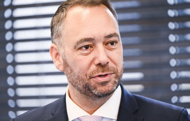 decizie incomprehensibila ministrul belgian critica decizia fifa referitoare la cartonasul rosu acordat sua