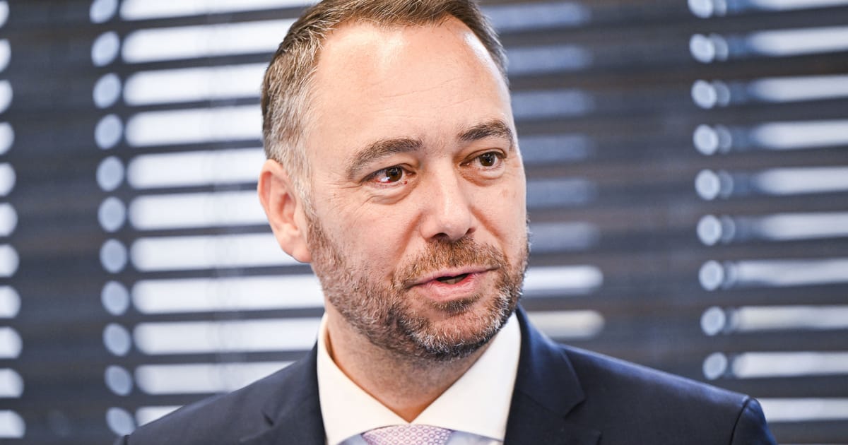 decizie incomprehensibila ministrul belgian critica decizia fifa referitoare la cartonasul rosu acordat sua