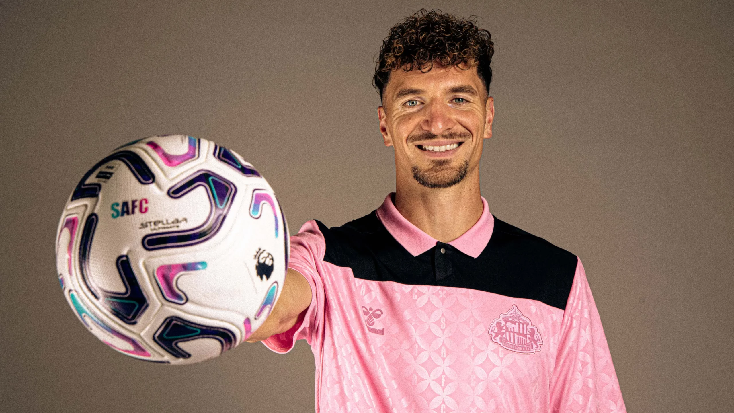 internationalul belgian thomas meunier va debuta in premier league