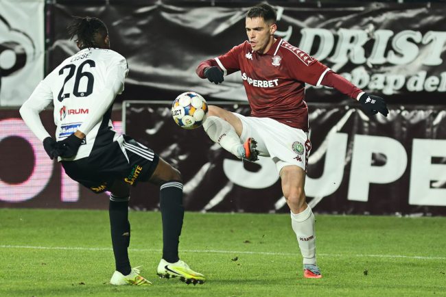 Daniel Paraschiv si Real Oviedo au incheiat contractul Atacantul roman a avut un aport important la promovarea echipei in La Liga