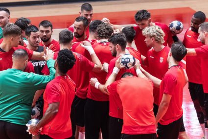Dinamo isi testeaza abilitatile in Portugalia Programul si echipa campioanei Romaniei la handbal