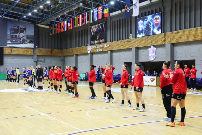 Liga Florilor la handbal feminin incepe Campioana Gloria Bistrita da startul noului sezon