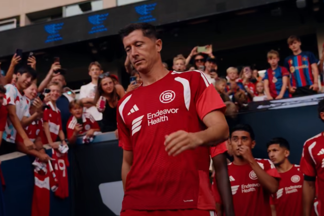 Robert Lewandowski fara sut pe poarta Chicago Fire este eliminata din Leagues Cup de Monterrey
