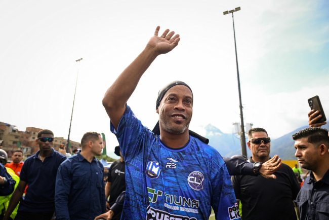 Ronaldinho implicat in salvarea campioanei Frantei la baschet Planul s a destramat in ultimul moment