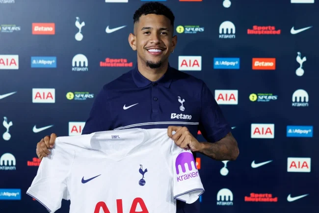 Savio paraseste Manchester City si semneaza cu Tottenham Transfer de 75 de milioane de lire sterline