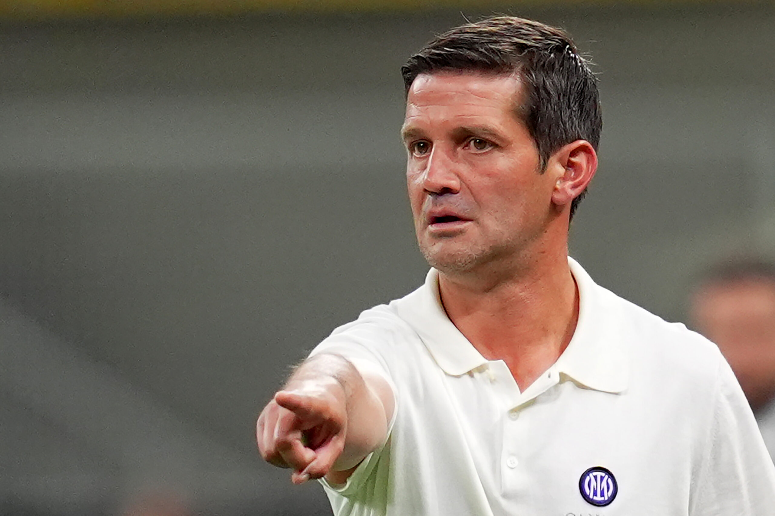 Spectacol oferit de echipa lui Chivu in prima etapa din Seria A victorie categorica si gol marcat cu calcaul