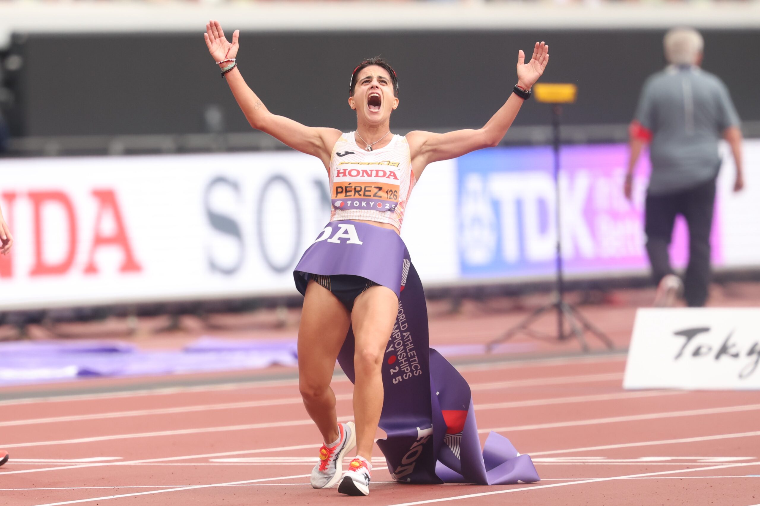 record mondial la campionatele europene de atletism maria perez obtine aurul la semimaratonul de mars