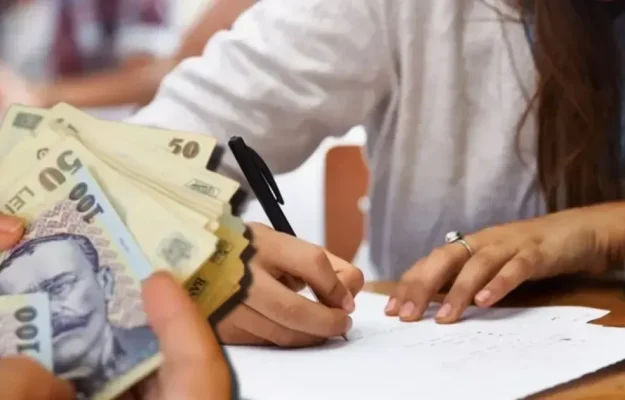 Bursa tehnologică 2026-2027: cât primesc elevii și ce condiții sunt
