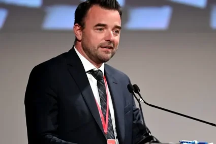 Federația Română de Șah îl susține pe germanul Wadim Rosenstein pentru președinția FIDE