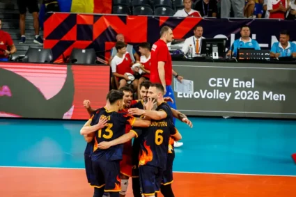 România bate Ucraina 3-0 și merge în sferturile CE de volei