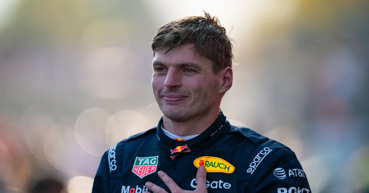 Max Verstappen va concura împotriva lui Valentino Rossi în finala GT World Challenge