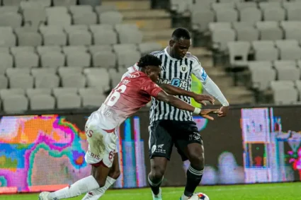 Rapid învinge U Cluj cu 4-3 pe Cluj Arena, într-un meci cu șapte goluri